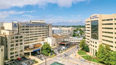 Tennessee woman goes in for routine knee replacement surgery. Now, she is paralyzed from the chest down: ‘deeply saddened by the reported harm’