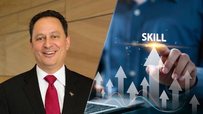 AI could help you find a new career path — but this University of Phoenix expert says there’s one thing it can’t do for you