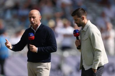 ‘That’s a joke’: Nasser Hussain critical of umpires over England vs Pakistan decision