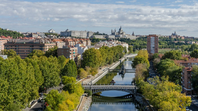 In 2004, Madrid began burying nearly 10 kilometres of urban motorway; seven years later, a 120-hectare riverside park covered the traffic tunnels