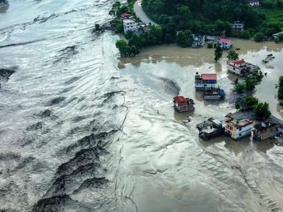 Nepal begins burials as flood death toll rises to 752