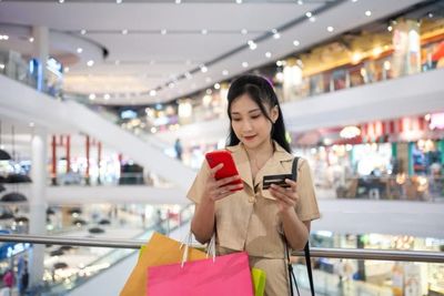Your Credit Card Has a $30,000 Limit. How Much Should You Actually Be Willing to Spend?