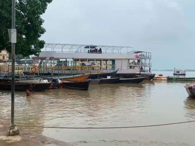 Varanasi flood preparedness: 198 boats, 21 flood posts, NDRF teams deployed; 61 relief camps, 24/7 control room set up