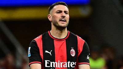 The Curious Case of Santiago Gimenez—From Mexico’s Future to AC Milan Cast Away