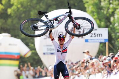 UCI Mountain Bike World Championships: Tom Pidcock solos to elite men's Olympic cross-country world title