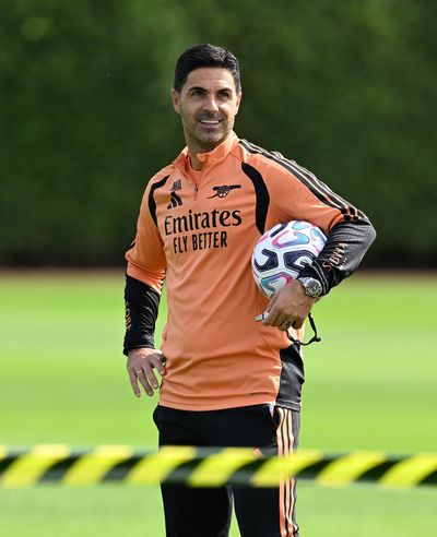 Arsenal confirm two more deals as triple transfer agreed before deadline
