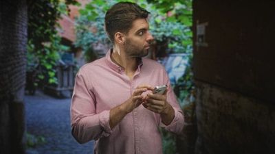 Self-Defense Techniques Every Man Should Be Familiar With, According to Security Experts and Law Enforcement