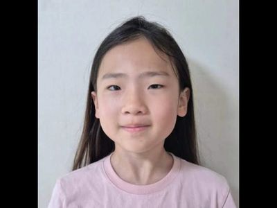 12-year-old wins $2,120 for a smartphone grip that becomes a breathing mask and she plans to donate prize to developing countries
