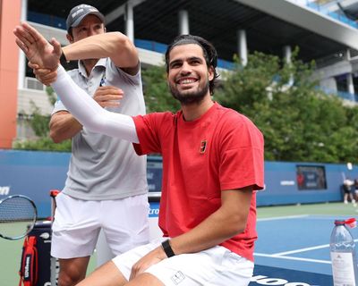 US Open 2026: Alcaraz wins in straight sets on return while Fearnley and Sabalenka also progress – as it happened