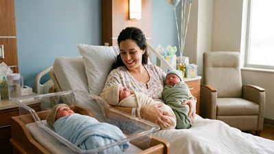 Three Boys, 19.3 Pounds, and Full Term, in a Birth That Was Not the World Record Some Reports Claimed