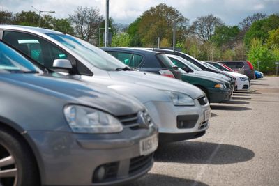 Shoppers urged to back free parking campaign to save Britain’s high streets