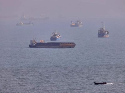 Two tankers carrying Saudi oil attacked in Strait of Hormuz