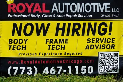 U.S. job openings rise slightly to 7.3 million as labor market remains sturdy despite higher costs
