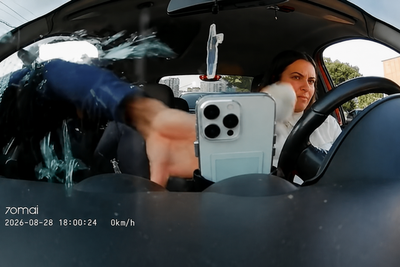Thieves Smash Influencer's Car Window and Snatch Her Phone; Hours Later, Her Bank Accounts Are Emptied