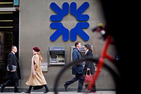 RBS Gains After $3.8 Billion Charge Tied to U.S. Mortgage Probe