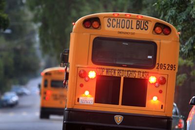 Calaveras Unified Defends Driver as Mother Faces Felony Count Over Shattered Bus Door