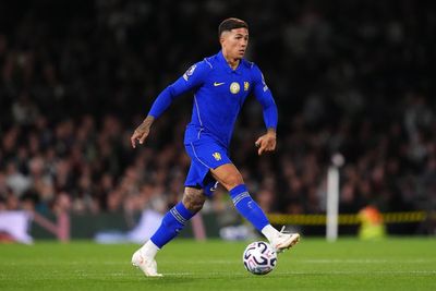 Manchester City complete £125m signing of Enzo Fernandez from Chelsea