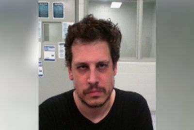 Milo Yiannopoulos complains he was ‘swarmed’ by ICE agents in his deportation arrest