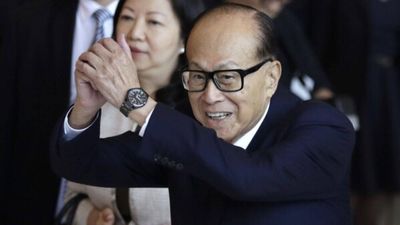 Quote of the day by Li Ka-shing: "You can believe in Fung Shui if you want, but ultimately people control…" - a timeless lesson on effort and self-improvement