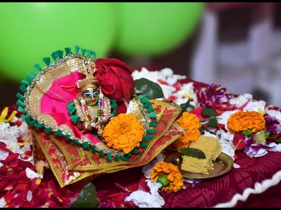 Muslim social worker started Janmashtami celebration in Kolkata's Mominpore 58 yrs ago but now the muslim organisers have been removed and Hindus have taken over the committee