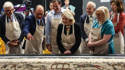 Cent mille billets vendus en 24 heures: à Londres, l'exposition de la tapisserie de Bayeux crée déjà l’événement