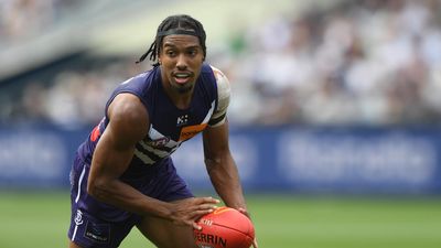 Dockers spring selection surprise for Hawks AFL final