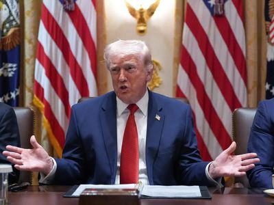 Trump aides seek 'quiet' in Iran war but say attacks may intensify after November elections