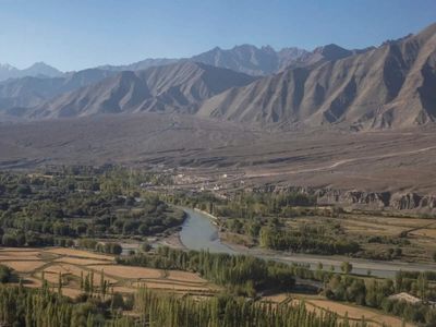 Pakistan urges India to engage with it constructively within Indus Water Treaty framework