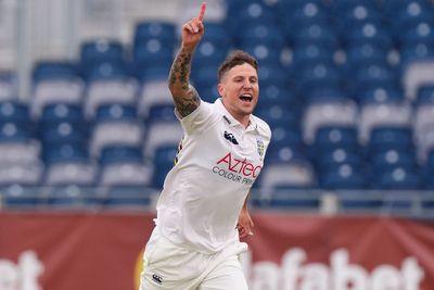 England name squad for final Pakistan Test amid Brydon Carse investigation