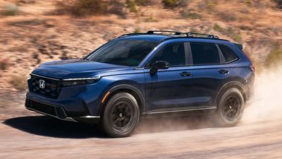 Honda's Hybrids Are Selling Like Hotcakes