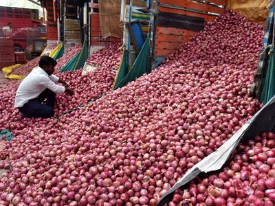 Tamil Nadu government to sell onions at Rs 35/kg in 8,739 ration shops to curb price rise