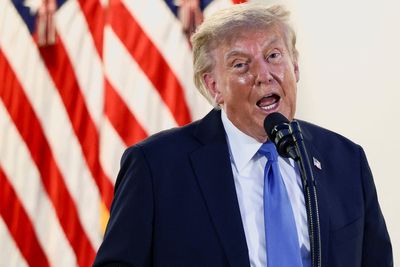 Trump gives his opinion on Prince Harry and Meghan returning to UK