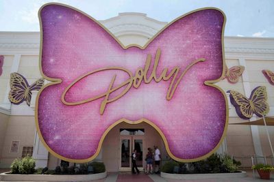 All the new features coming to Dollywood after country icon’s death