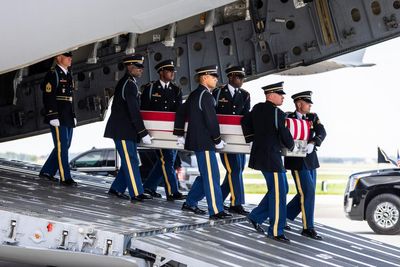 US commerce secretary erroneously said no Americans have died in Iran war, Trump claims