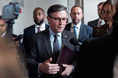 House plans quick September exit
