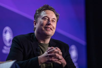 Elon Musk Starts Spending Millions on Midterms. Texas and Maine Emerge as Key Senate Targets.