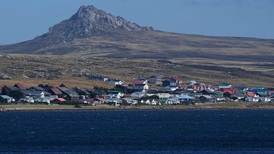 Trump hints US may not back UK over Falkland Islands, citing lack of Iran support