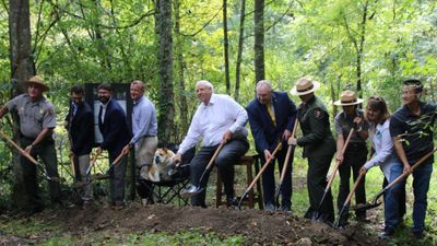 In 1906, five railroad bridges carried coal through West Virginia’s New River Gorge; 120 years later an $11.8 million project is rebuilding them for hikers