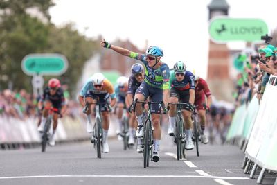 Tour of Britain Men: Tim Merlier outpaces Olav Kooij to win stage 2 reduced bunch sprint finish
