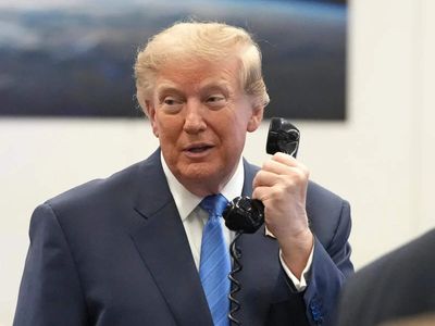 Trump hit pause on a Great Lakes project. Then a phone call changed the odds