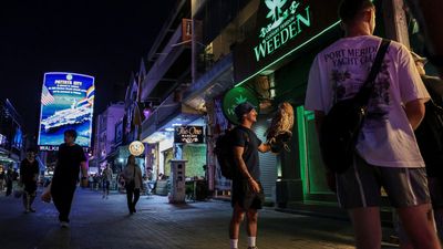 USS Lincoln crew hits the streets of Thailand's Pattaya after nine-month deployment