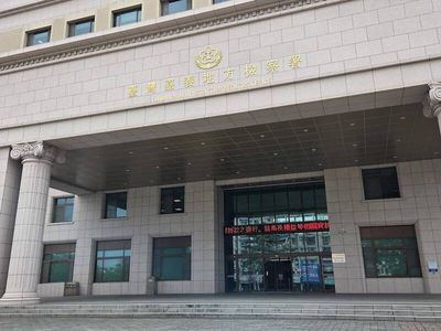 坐火車偷摸妙齡女大腿內側 6旬伯硬掰「摸外套」仍被起訴