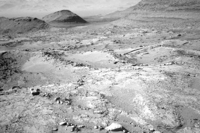'It's Not the Rover': Unearthed NASA Mars Photo Triggers Wild Speculation Over Alien Tracks