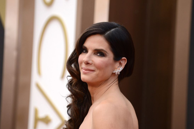Sandra Bullock Recalls UFO Sighting and Claims Invisible Aliens Are 'Watching and Laughing' at Us