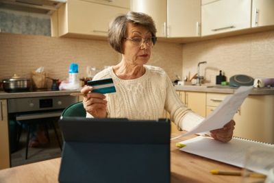 9 Signs You’re Not Actually on Your Utility Company’s Payment Website