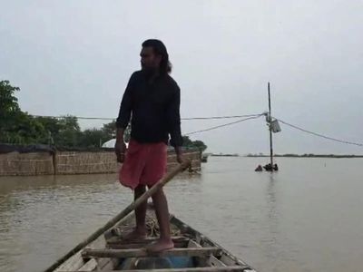 Bihar: Flood situation remains grim in Saran as Ganga, Saryu, Gandak rivers' levels rise