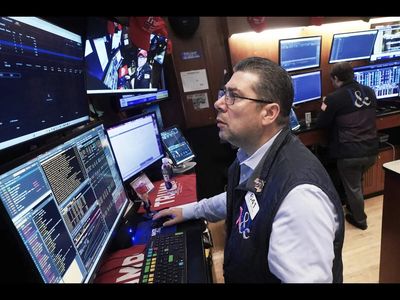 US stocks today: S&P 500, Dow stocks slip as stronger jobs report lifts rate-hike bets