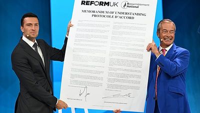 Bardella signs pact with Farage to stop small boat crossings 'forever'