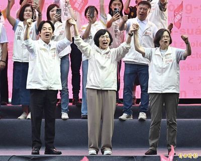 與蔡英文合體力挺蘇巧慧 賴清德讚「衝衝衝2.0」拚新北首位女市長