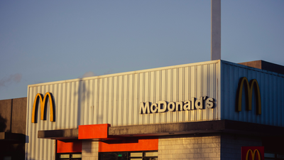 Middle schoolers seen swarming man outside Florida McDonald’s — but police say the video doesn’t show how the fight started